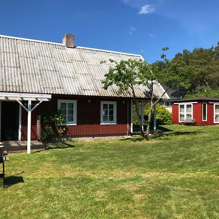 Sarapuu Puhkemaja Hullo