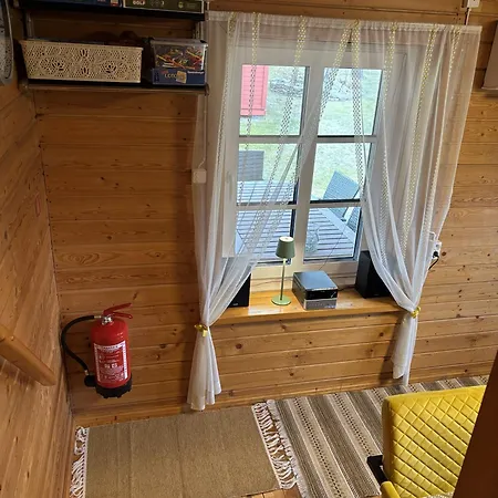 Sarapuu Puhkemaja Tatil Evi Hullo